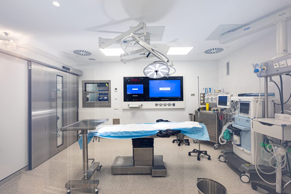 Cànons Clinics major outpatient surgery operating room